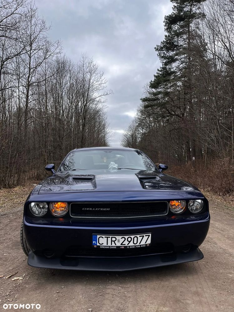 Dodge Challenger - 5