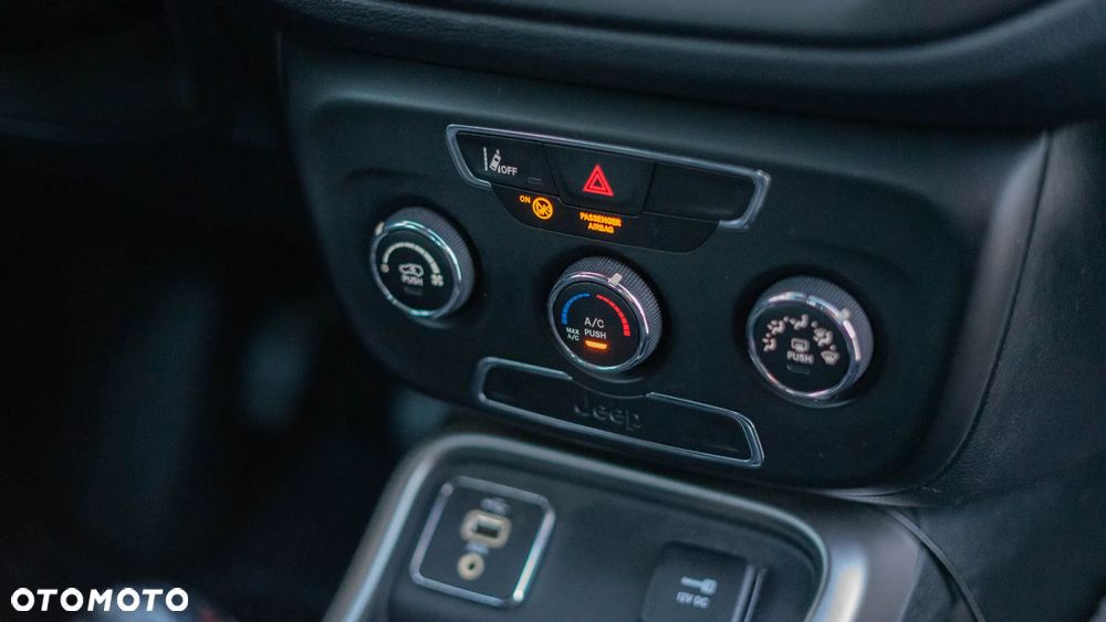 Jeep Compass 1.4 TMair Sport FWD S&S - 20