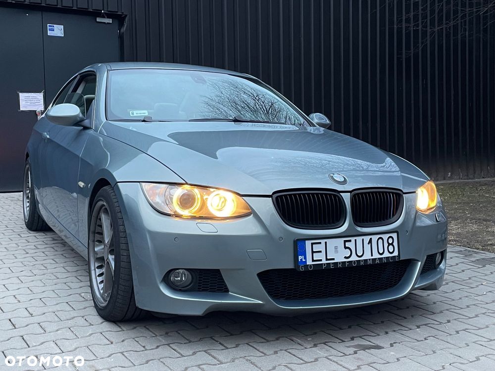 BMW Seria 3 325i M Sport Edition - 3