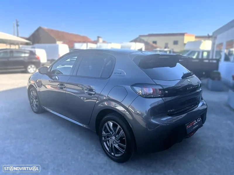 Peugeot 208 1.2 PureTech Allure EAT8 - 7