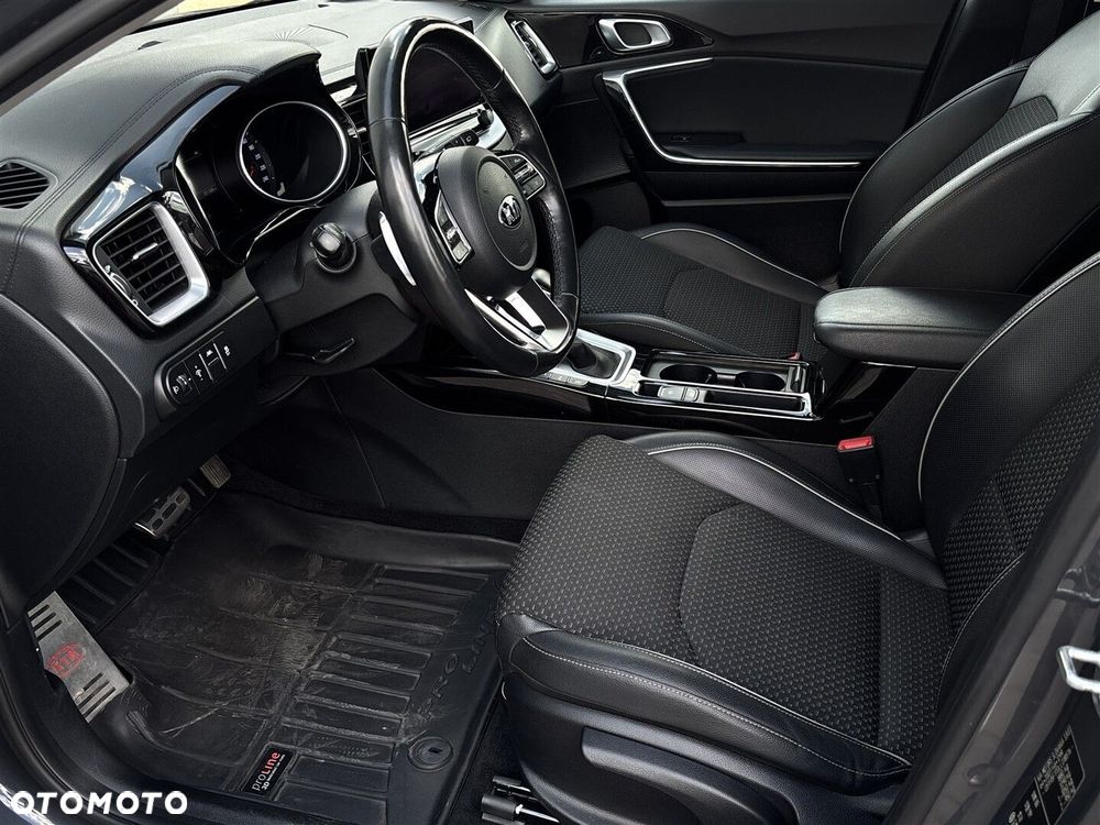 Kia XCeed 1.6 T-GDI L Business Line DCT - 11