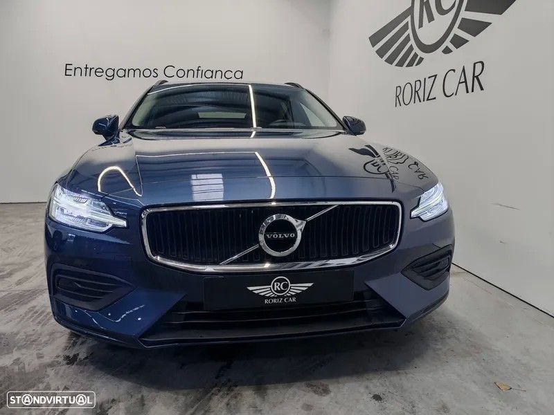 Volvo V60 2.0 B4 Momentum Geartronic - 23