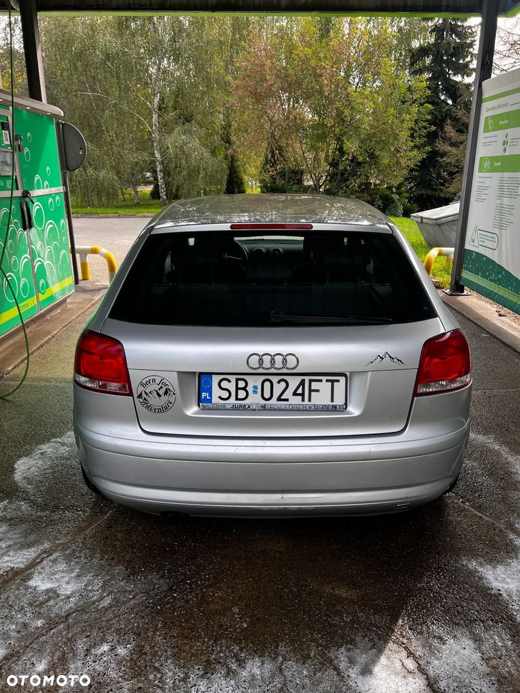 Audi A3 1.6 Ambiente - 8