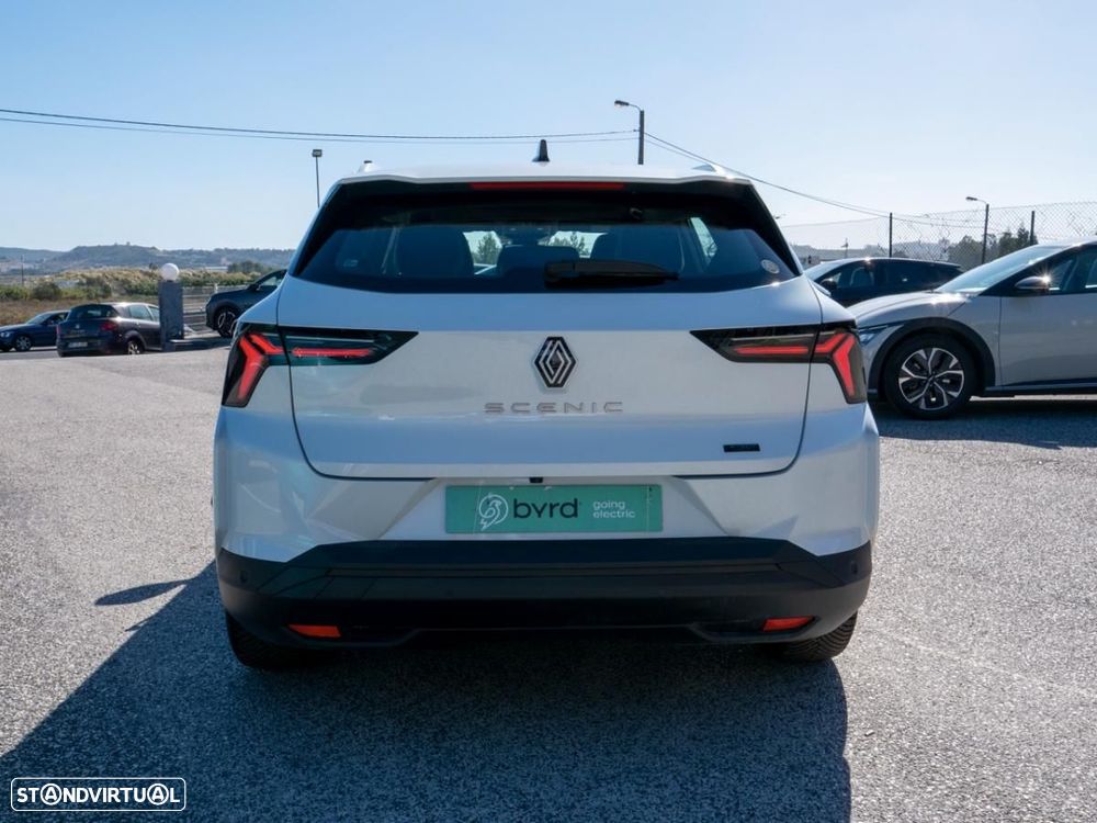 Renault Scénic E-Tech 60 kWh Evolution - 11