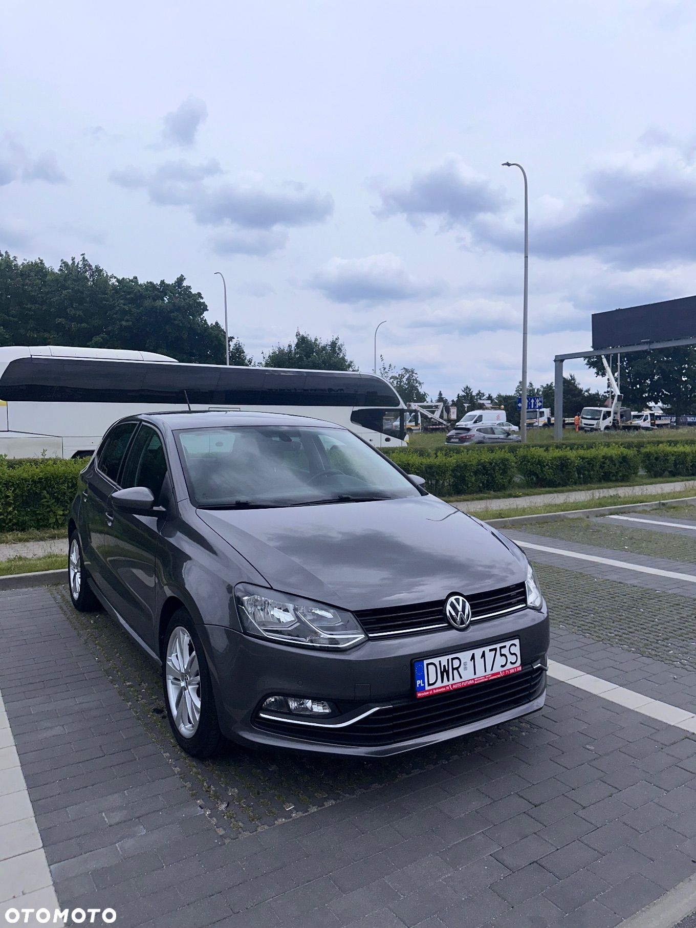Volkswagen Polo - 1
