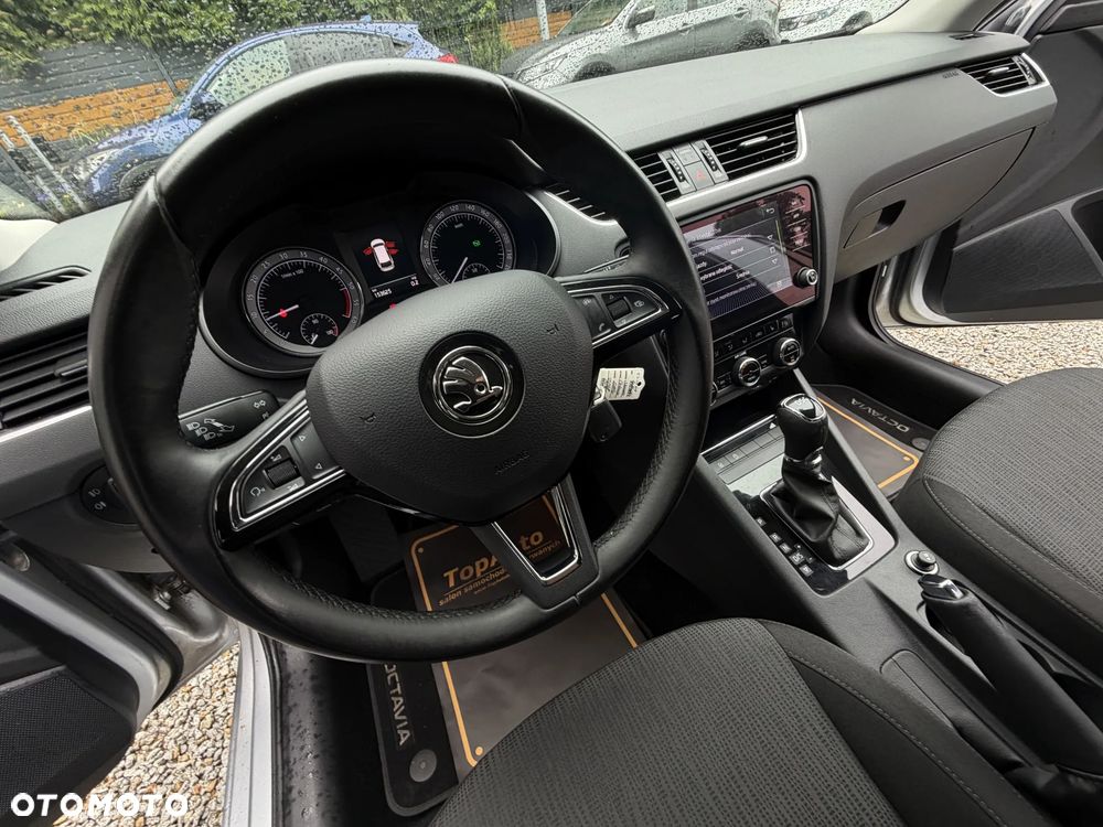 Skoda Octavia 2.0 TDI Elegance DSG - 31