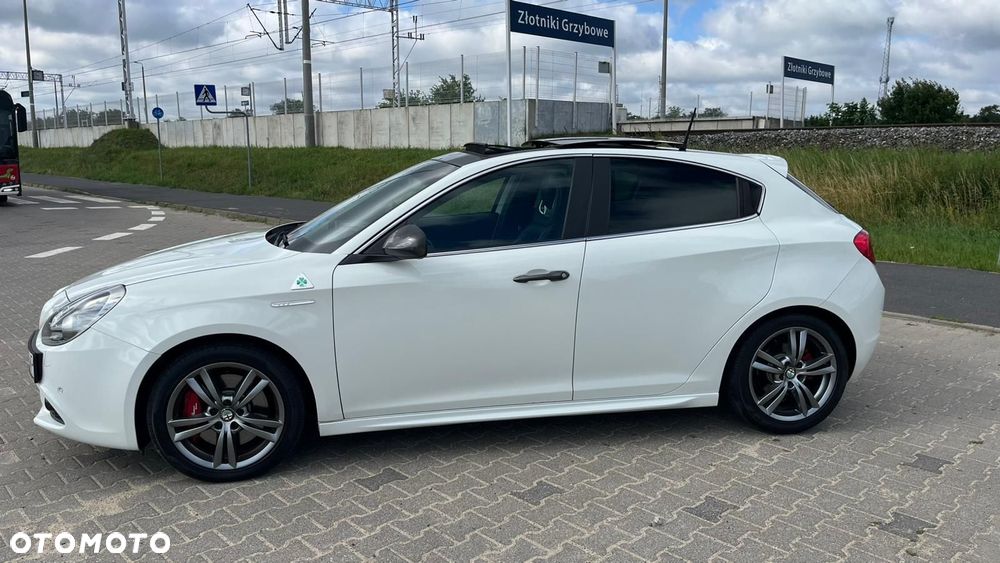 Alfa Romeo Giulietta 1750 TBi QV TCT - 4