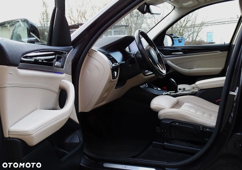 BMW X3 sDrive18d Luxury Line sport - 24