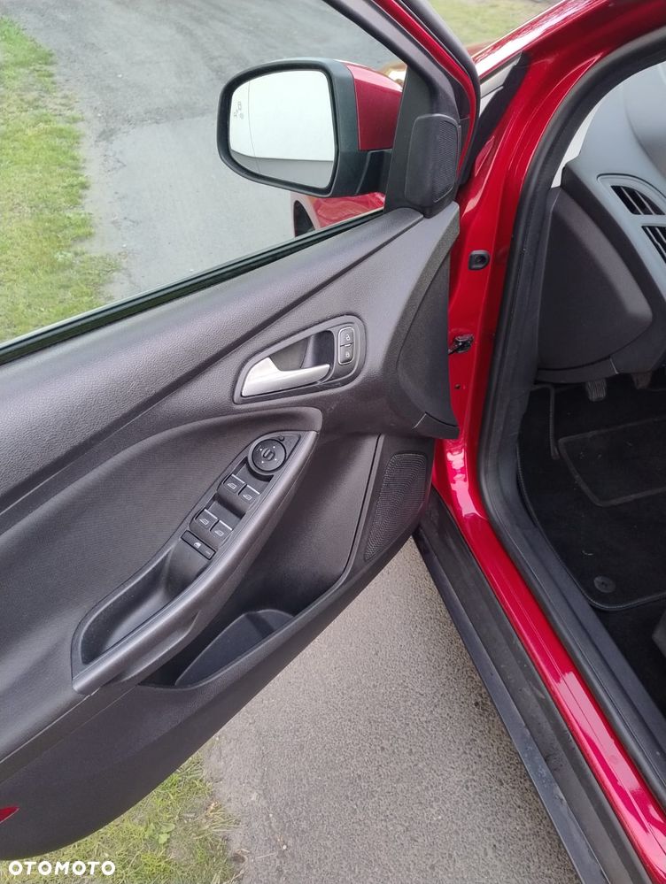 Ford Focus 1.6 TDCi DPF Start-Stopp-System Trend - 11