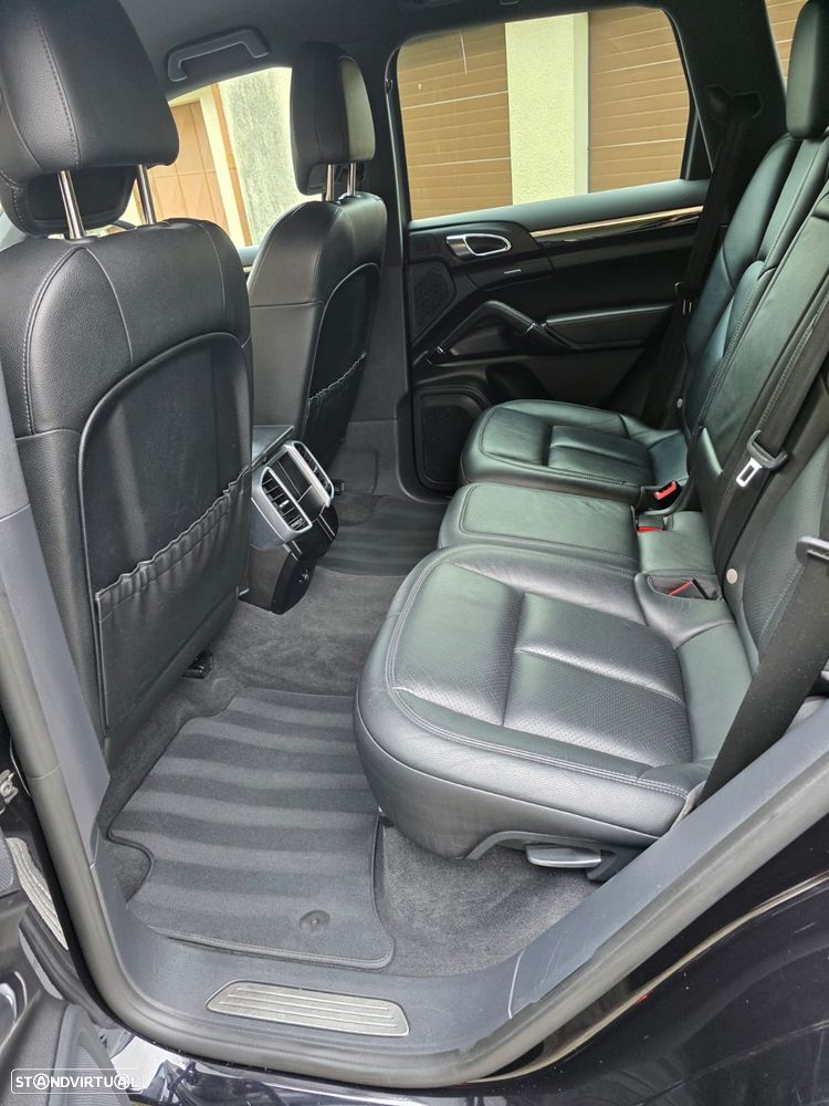 Porsche Cayenne S Hybrid - 7
