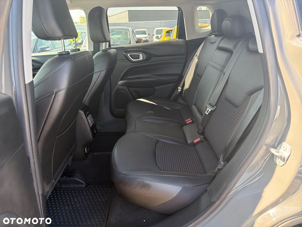 Jeep Compass 1.3 T4 PHEV 4xe Limited S&S - 11