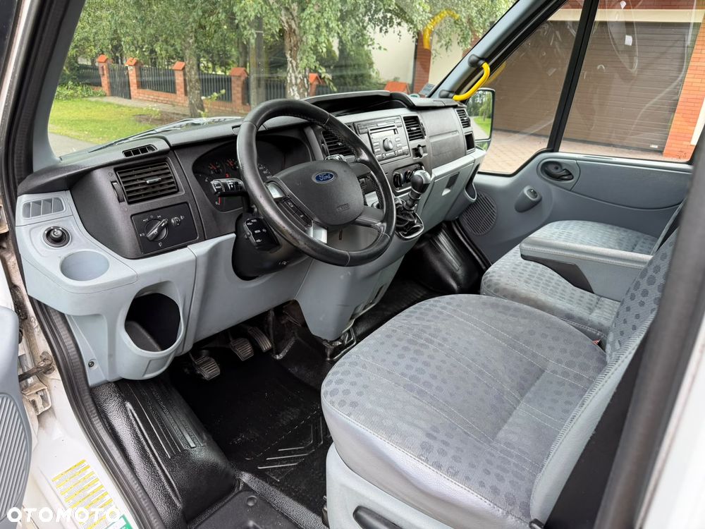 Ford Transit - 15