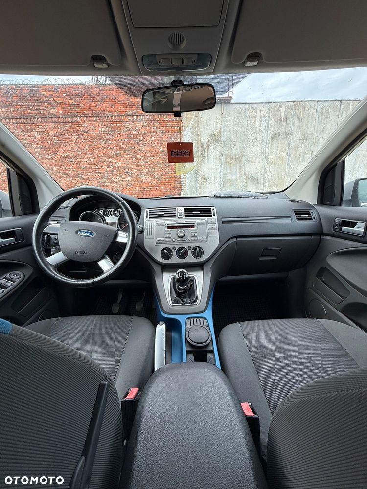 Ford Kuga - 18