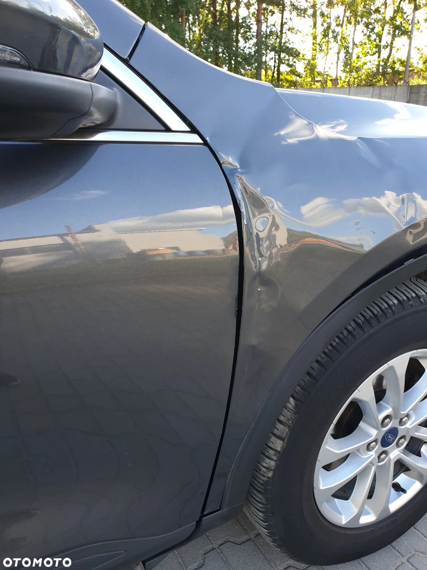 Ford Kuga 1.5 EcoBoost TITANIUM - 12