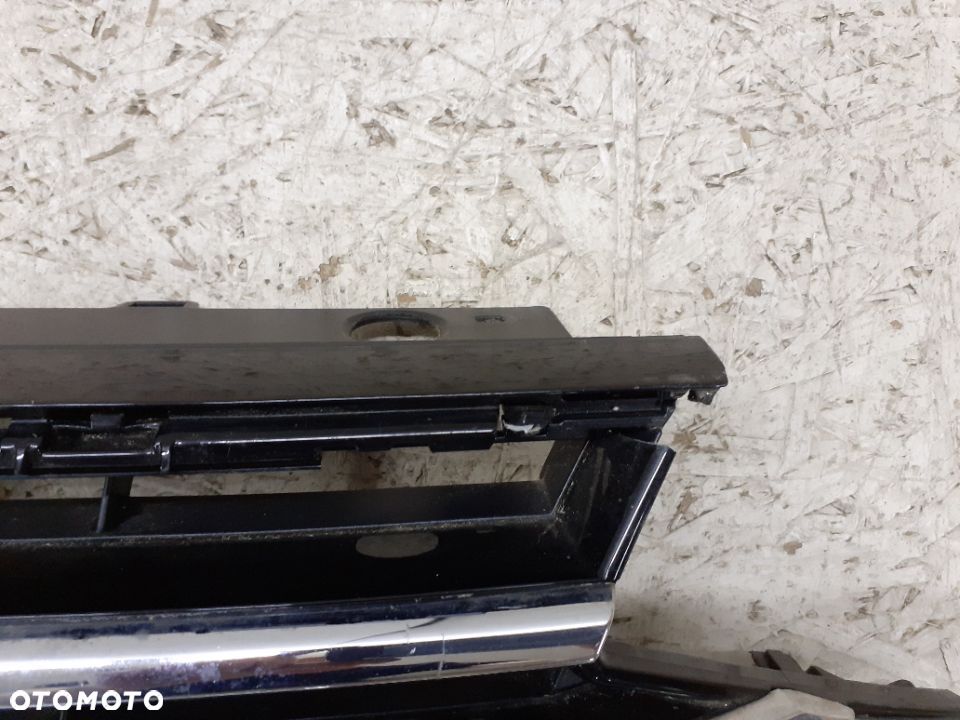 GRILL ATRAPA VW TOURAN 5TA 15-> - 4