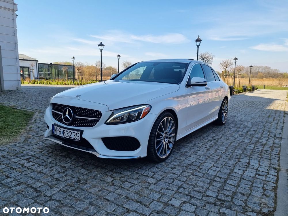 Mercedes-Benz Klasa C 300 9G-TRONIC - 2