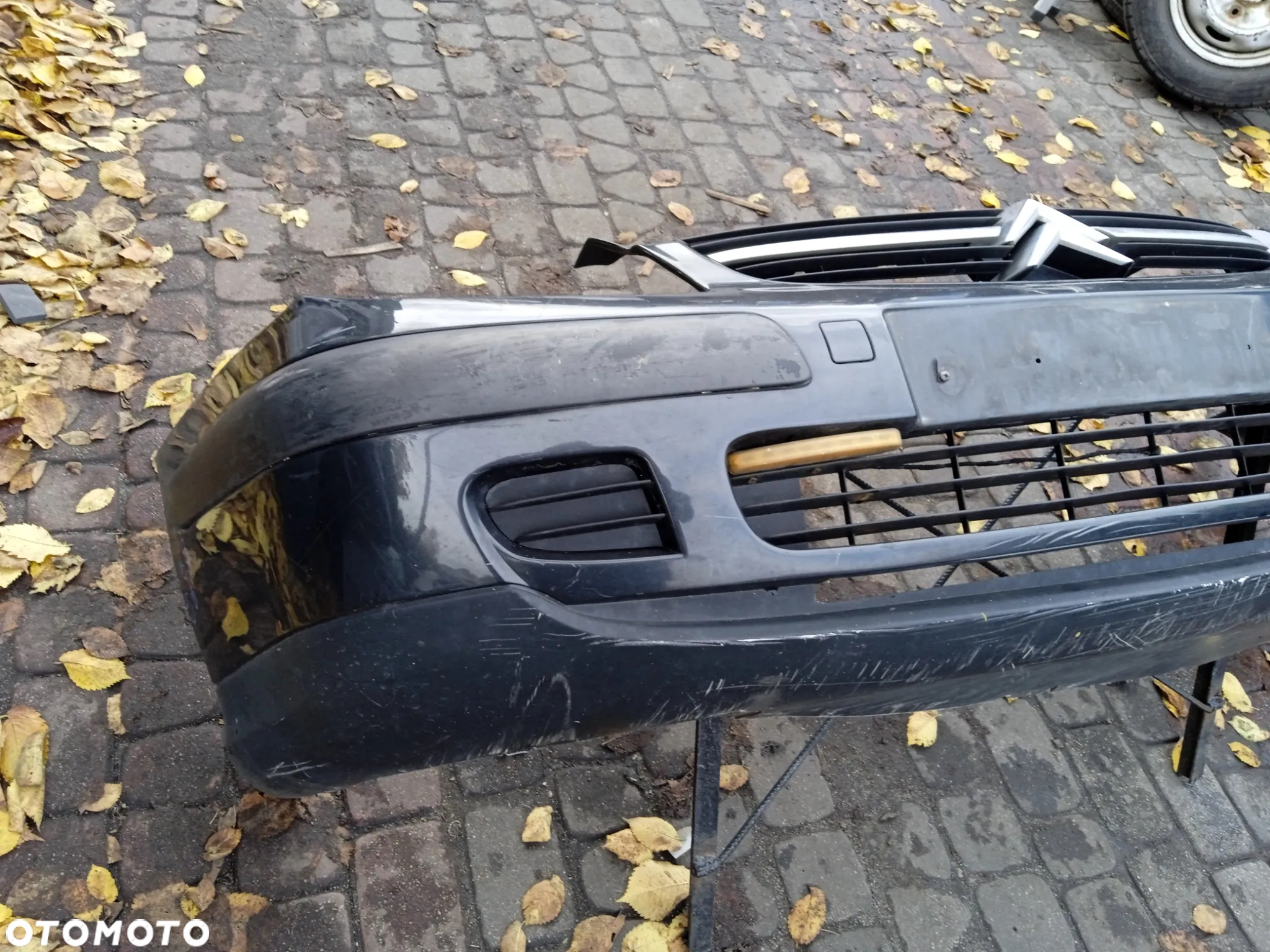ZDERZAK PRZEDNI CITROEN C5 01-04 czarny - 3