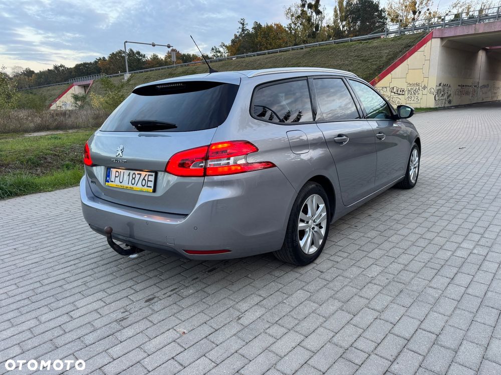 Peugeot 308 2018 photo 4