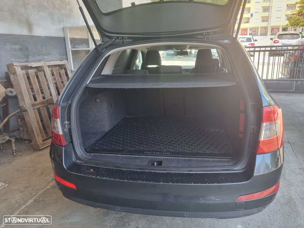 Skoda Octavia Break 1.6 TDi Ambition - 5