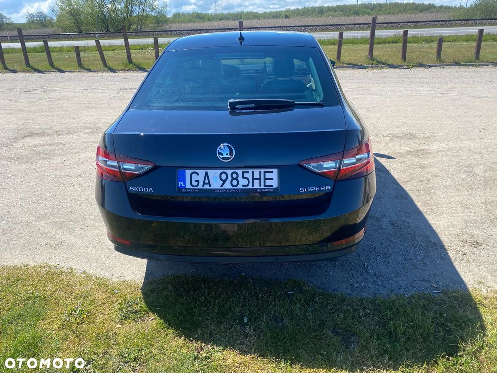 Skoda Superb 2.0 TSI Sportline DSG - 9