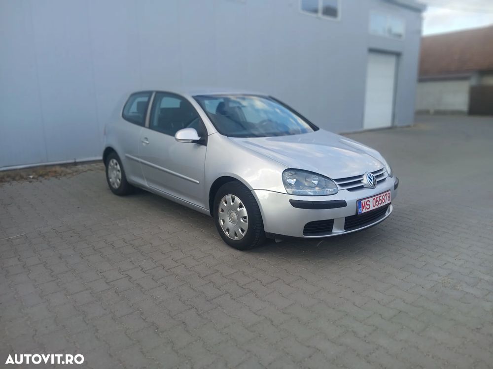 Volkswagen Golf - 3