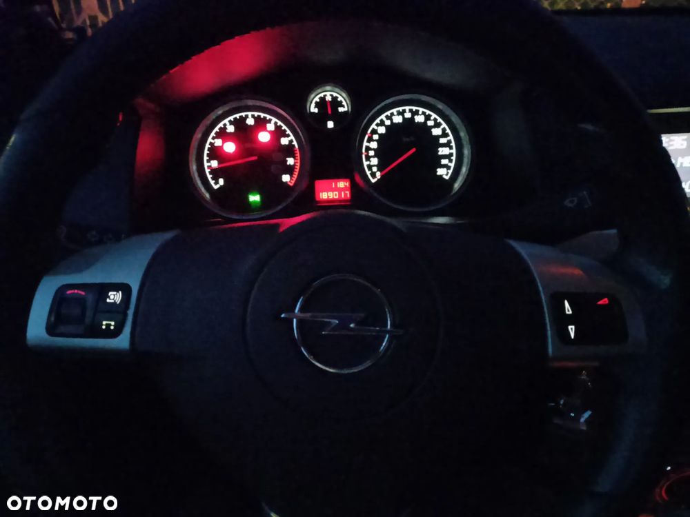 Opel Astra 1.8 Cosmo - 38
