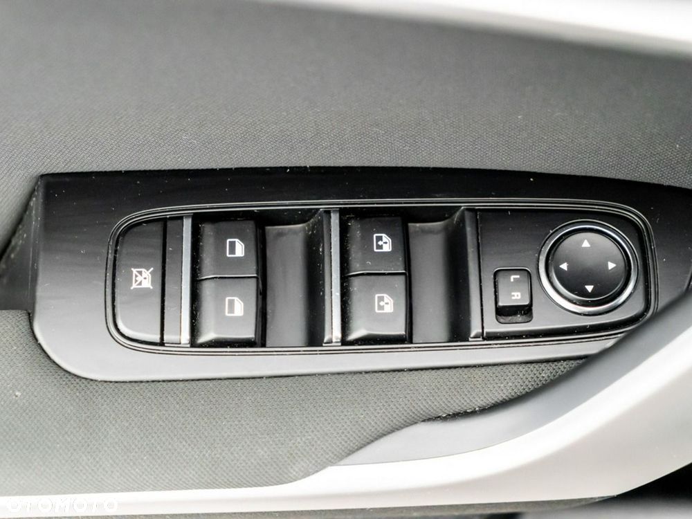Kia XCeed 1.5 T-GDI M - 14