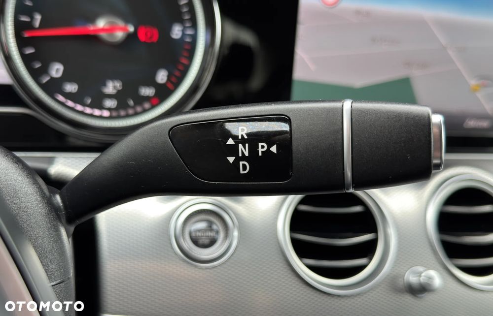 Mercedes-Benz Klasa E 200 d 9G-TRONIC Avantgarde - 21