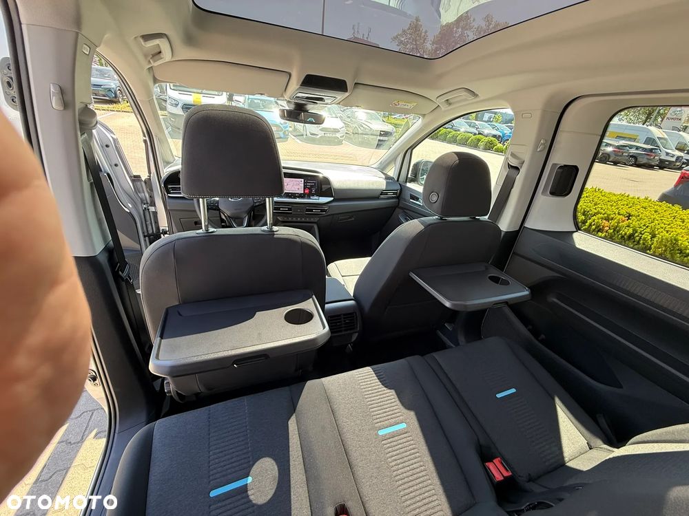 Ford Tourneo Connect Grand - 36