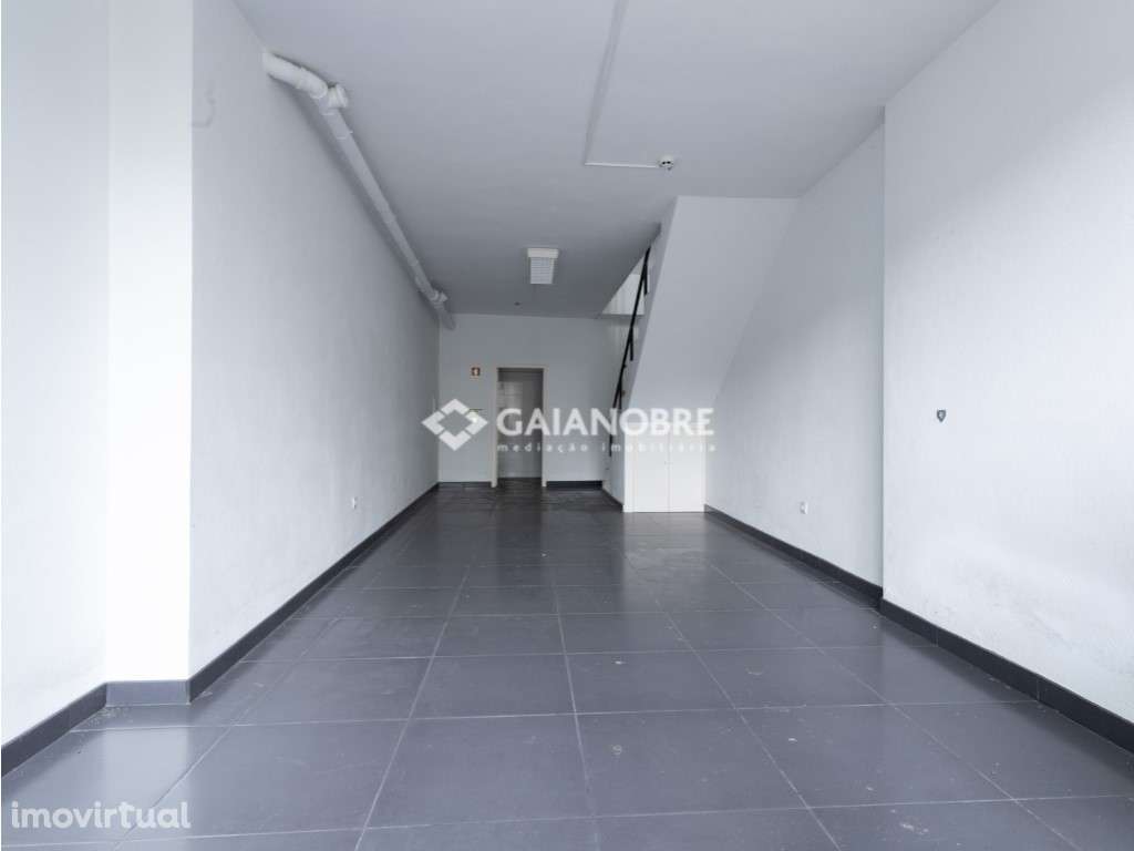 Loja no centro dos Carvalhos + 2 escritórios - Grande imagem: 5/14