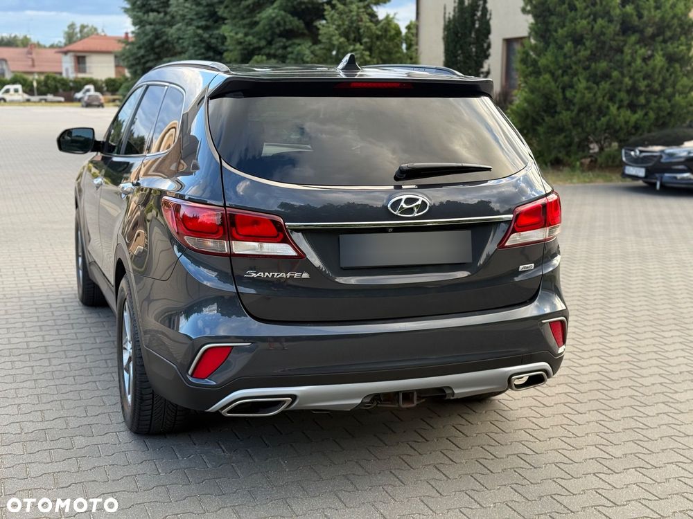 Hyundai Santa Fe - 10