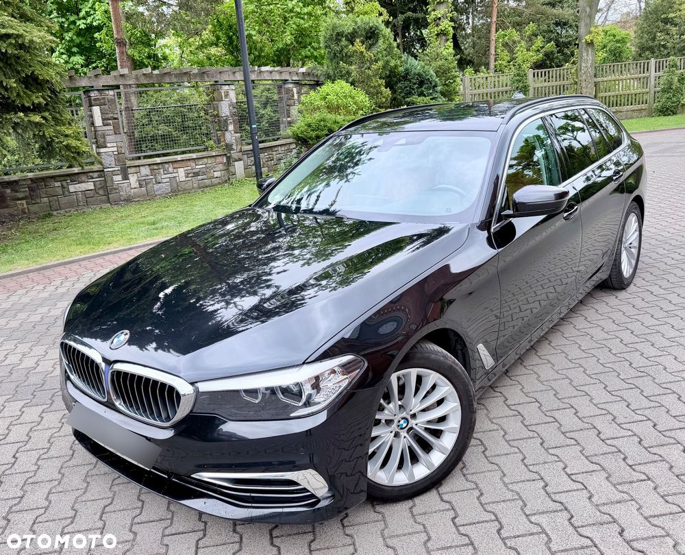 BMW Seria 5 525d Luxury Line - 2