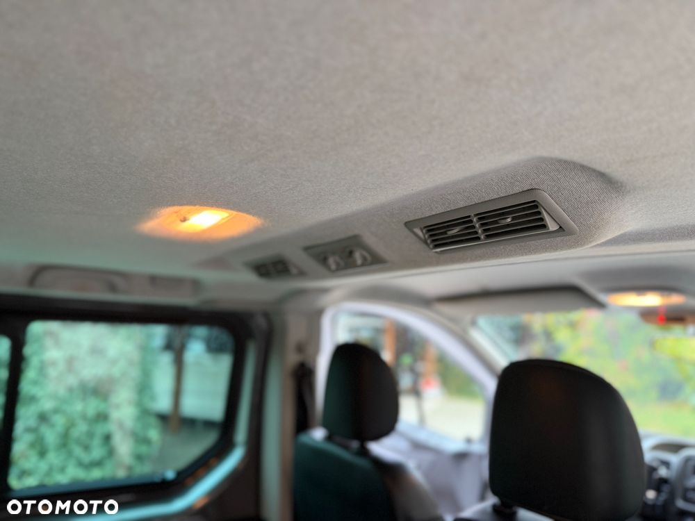 Opel Vivaro - 17