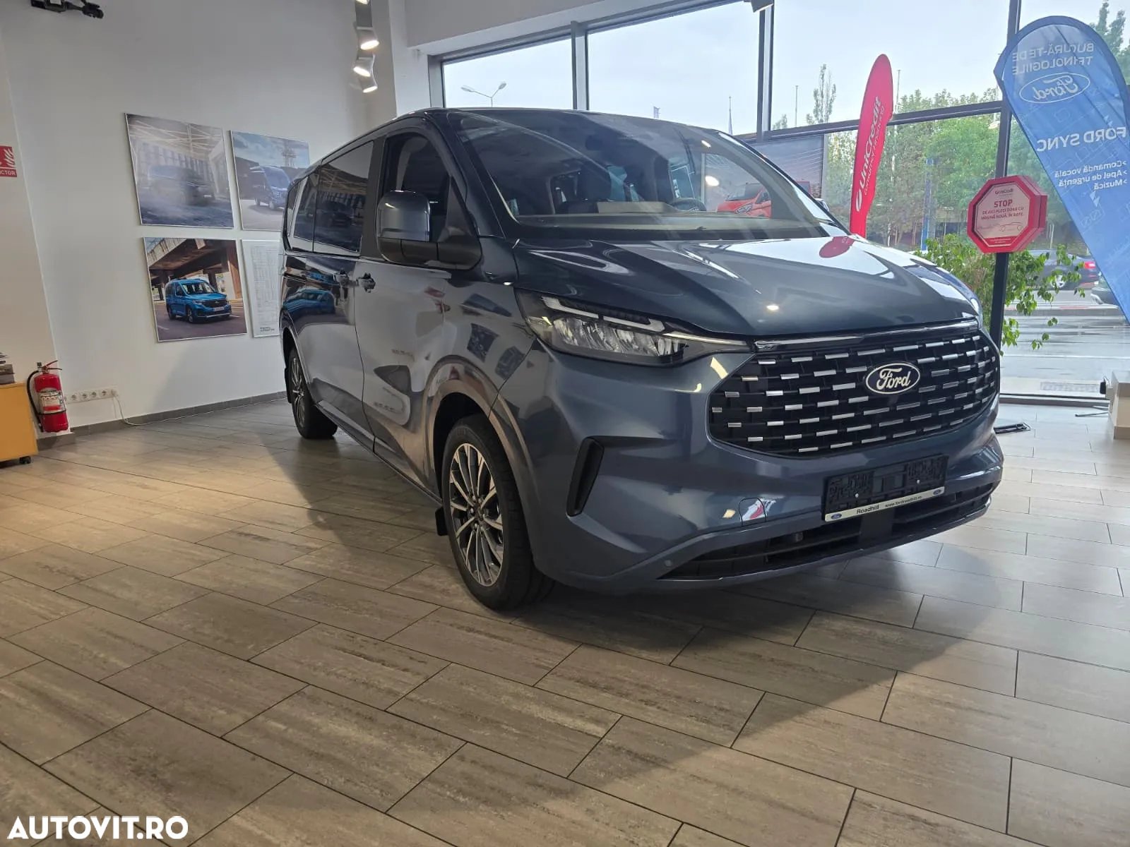 Ford Tourneo Custom Bus 320L 2.0 EcoBlue 136 CP 8AT L2H1 FWD Titanium - 13