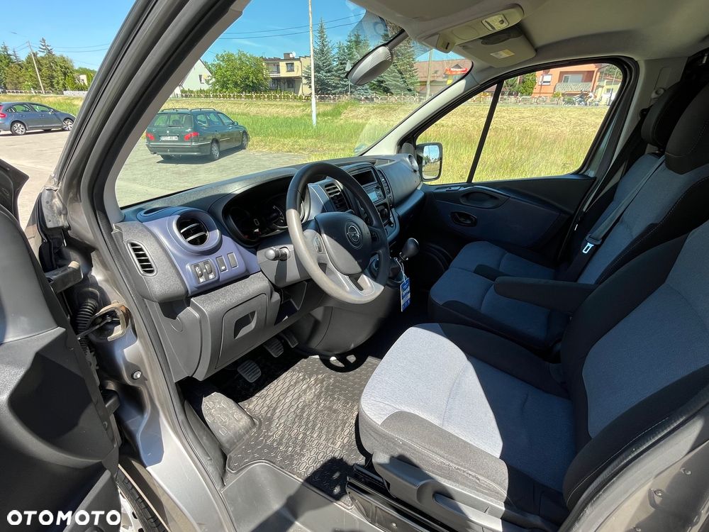 Opel Vivaro - 20