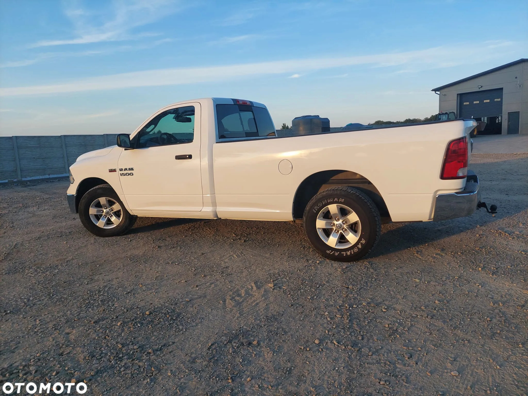 Dodge RAM 1500 5.7 4x4 - 12