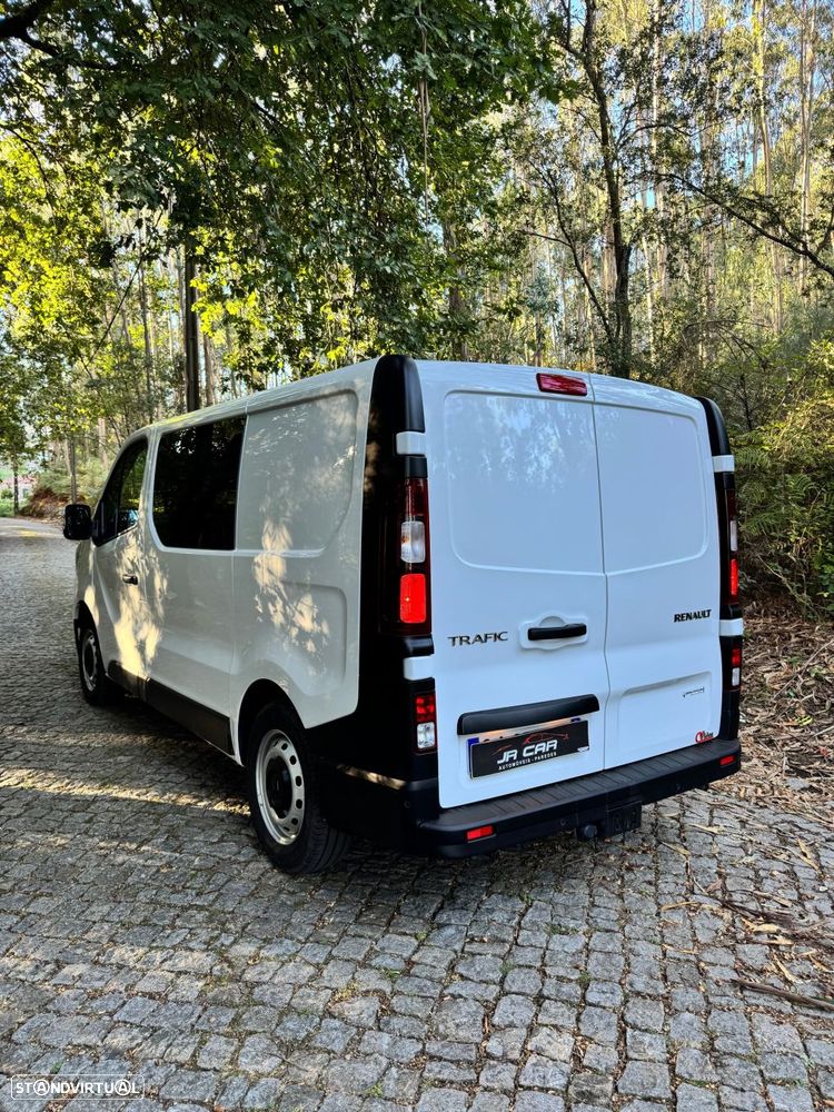 Renault Trafic - 11