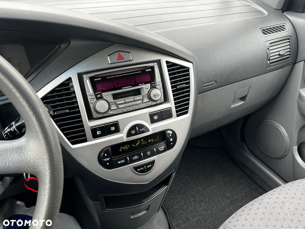 Kia Carens 2.0 EX - 8