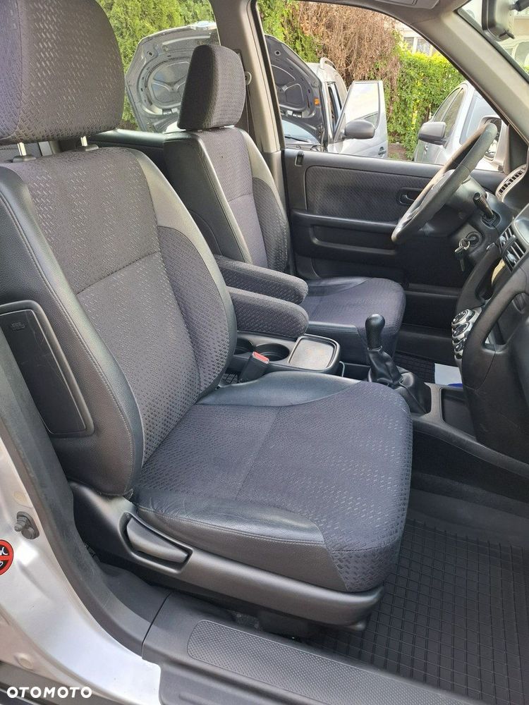 Honda CR-V 2.0 LS High - 26