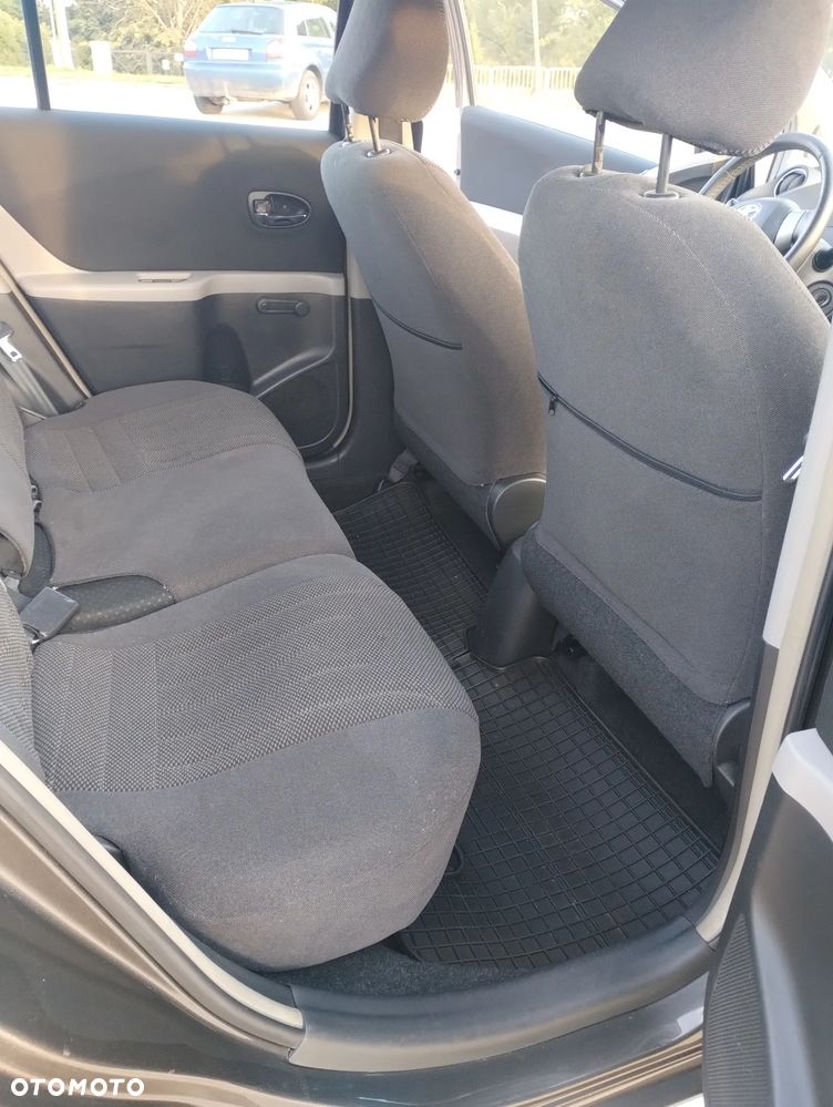 Toyota Yaris 1.33 2010 - 11
