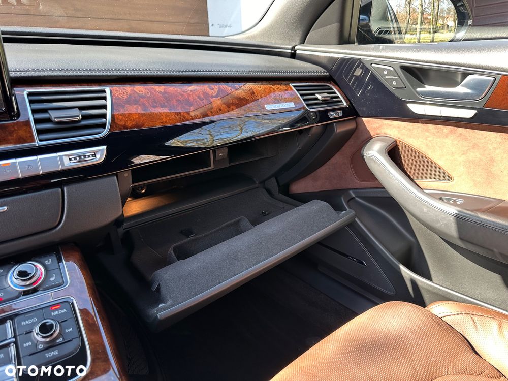 Audi A8 4.0 TFSI L Quattro - 32