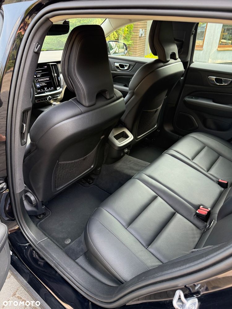 Volvo V60 B4 D Geartronic Momentum Pro - 22