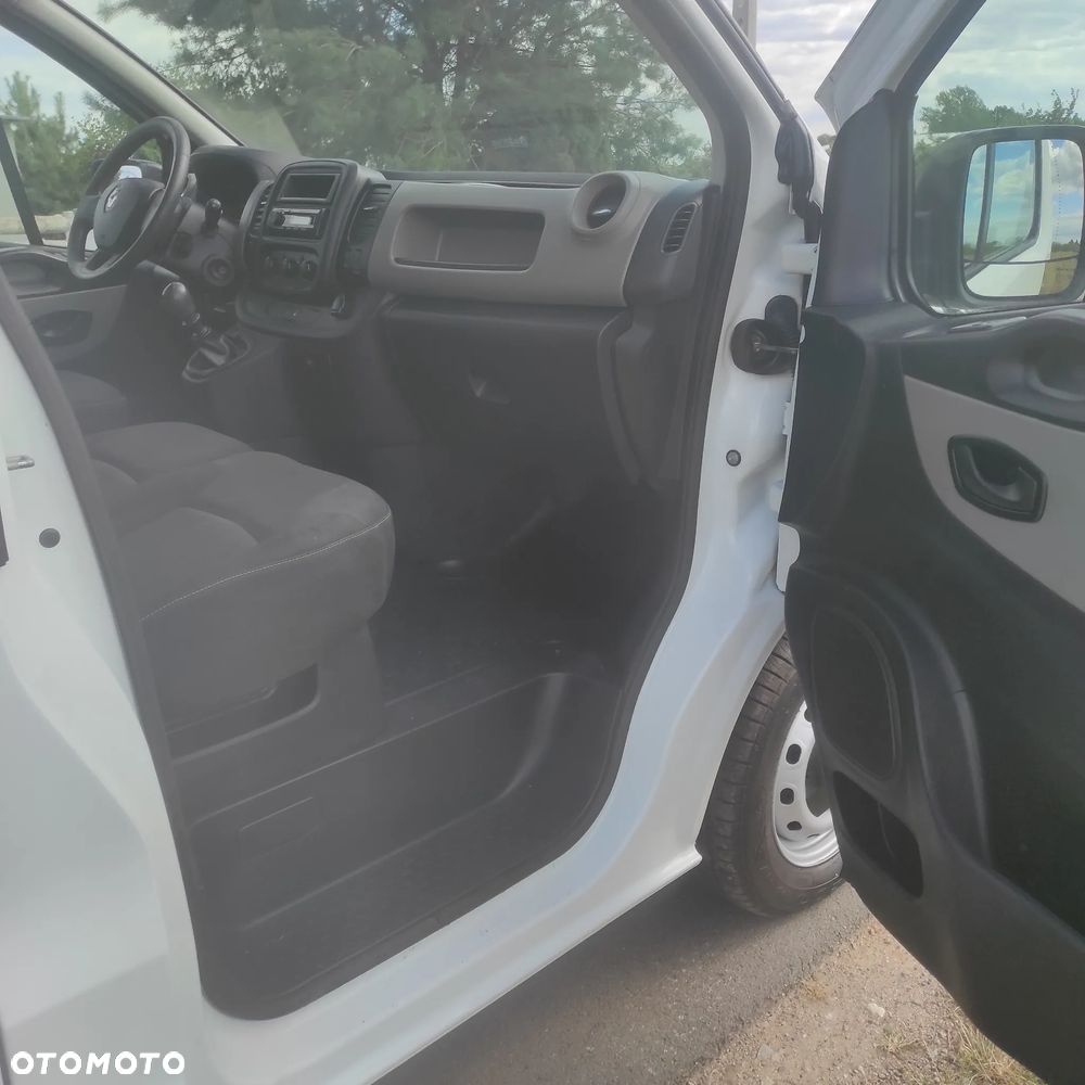 Renault Trafic - 13