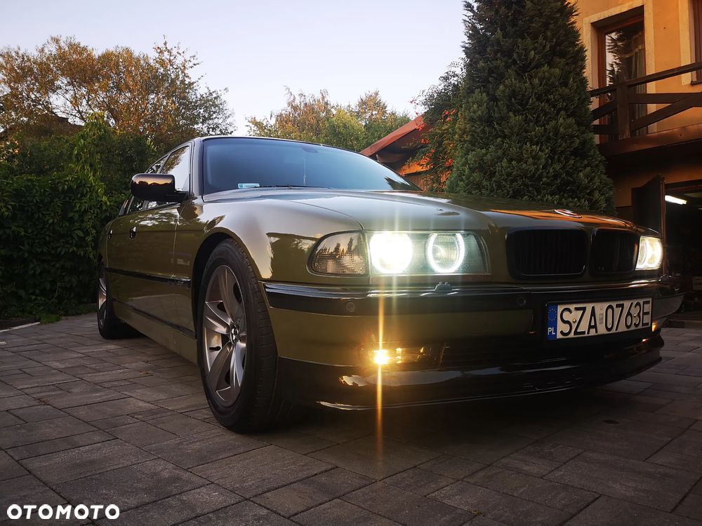 BMW Seria 7 - 9