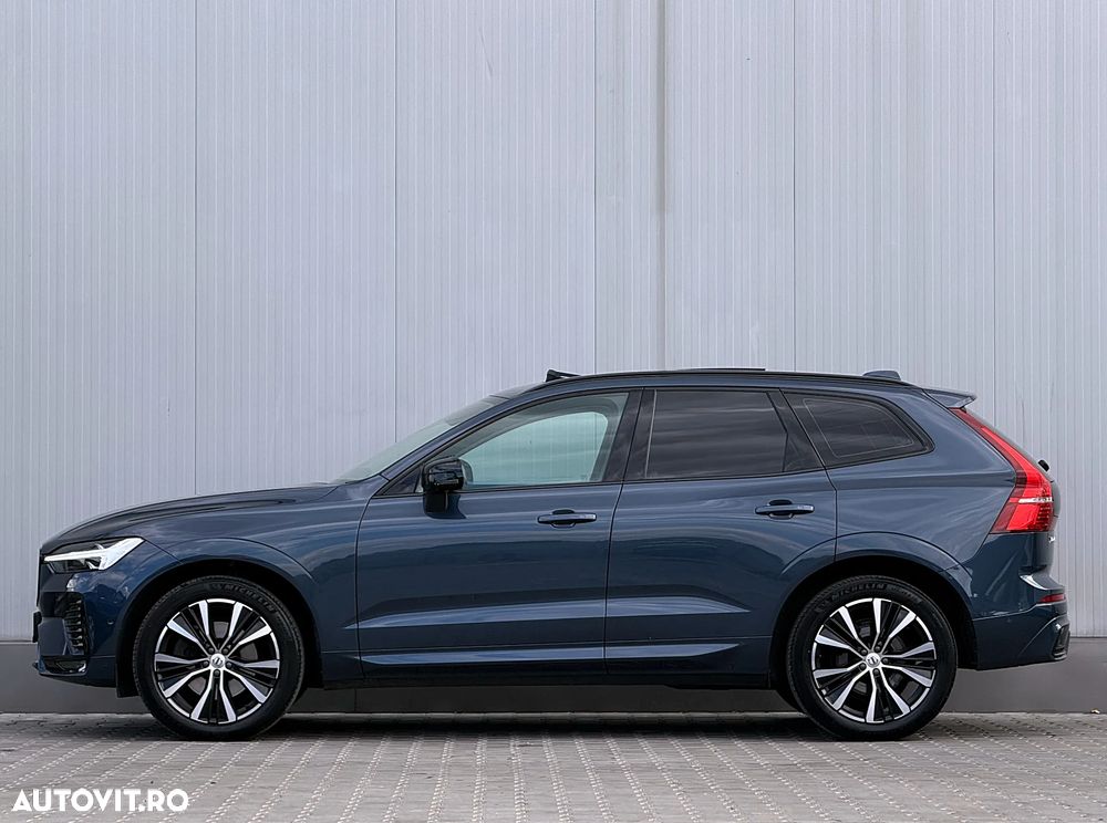Volvo XC 60 B4 MHEV AT AWD Ultimate Dark - 13
