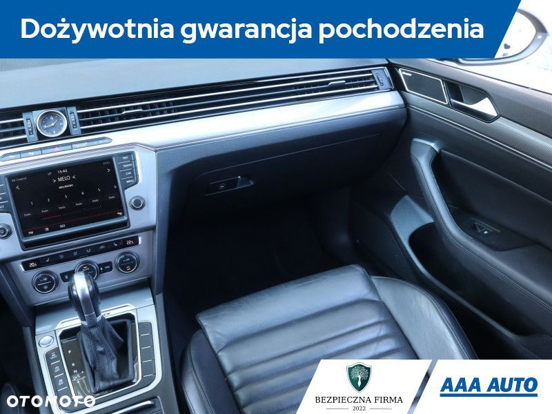 Volkswagen Passat Variant - 10