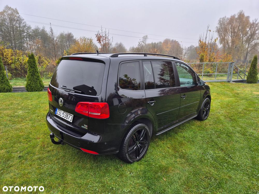 Volkswagen Touran 1.6 TDI DPF BlueMotion Technology DSG Comfortline - 2