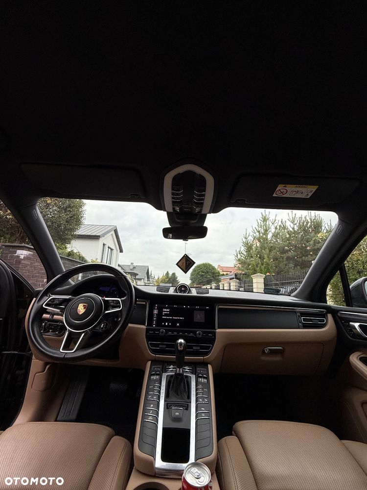 Porsche Macan Standard - 18