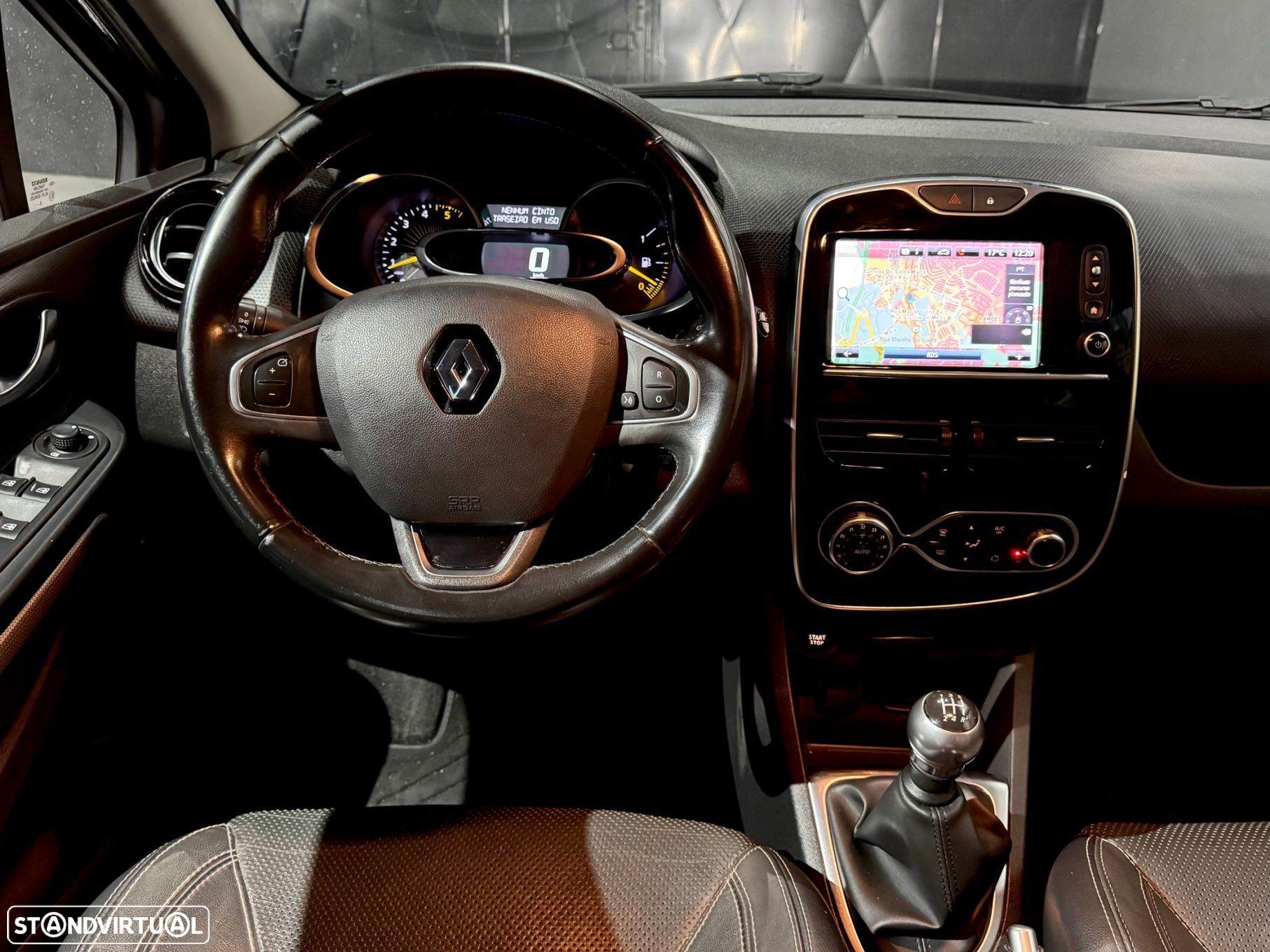 Renault Clio 1.5 dCi Dynamique S - 26