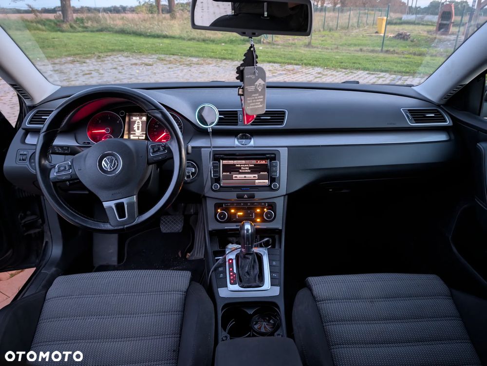 Volkswagen Passat 2.0 TDI 4Mot Highline DSG - 12